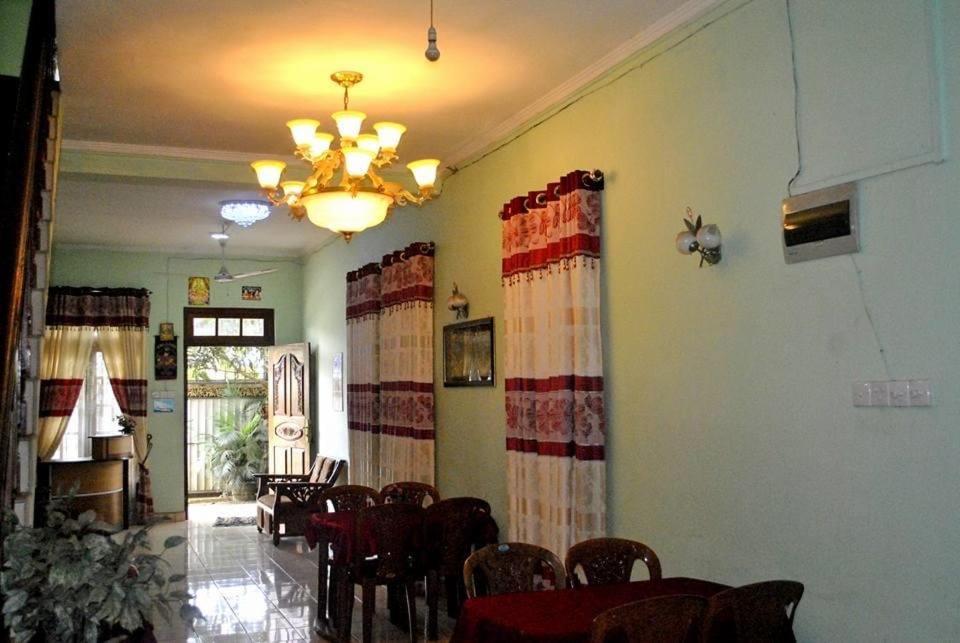 Sri Guest House Бадулла Екстер'єр фото